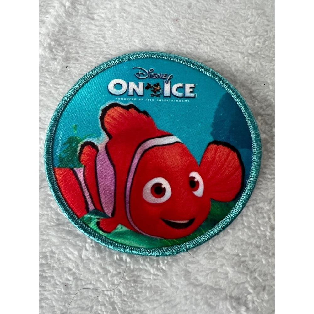 5 Disney On Ice Patches Mickey - Buzz -Woody - Princesses - Monster Inc.- Nemo - Picture 6 of 7